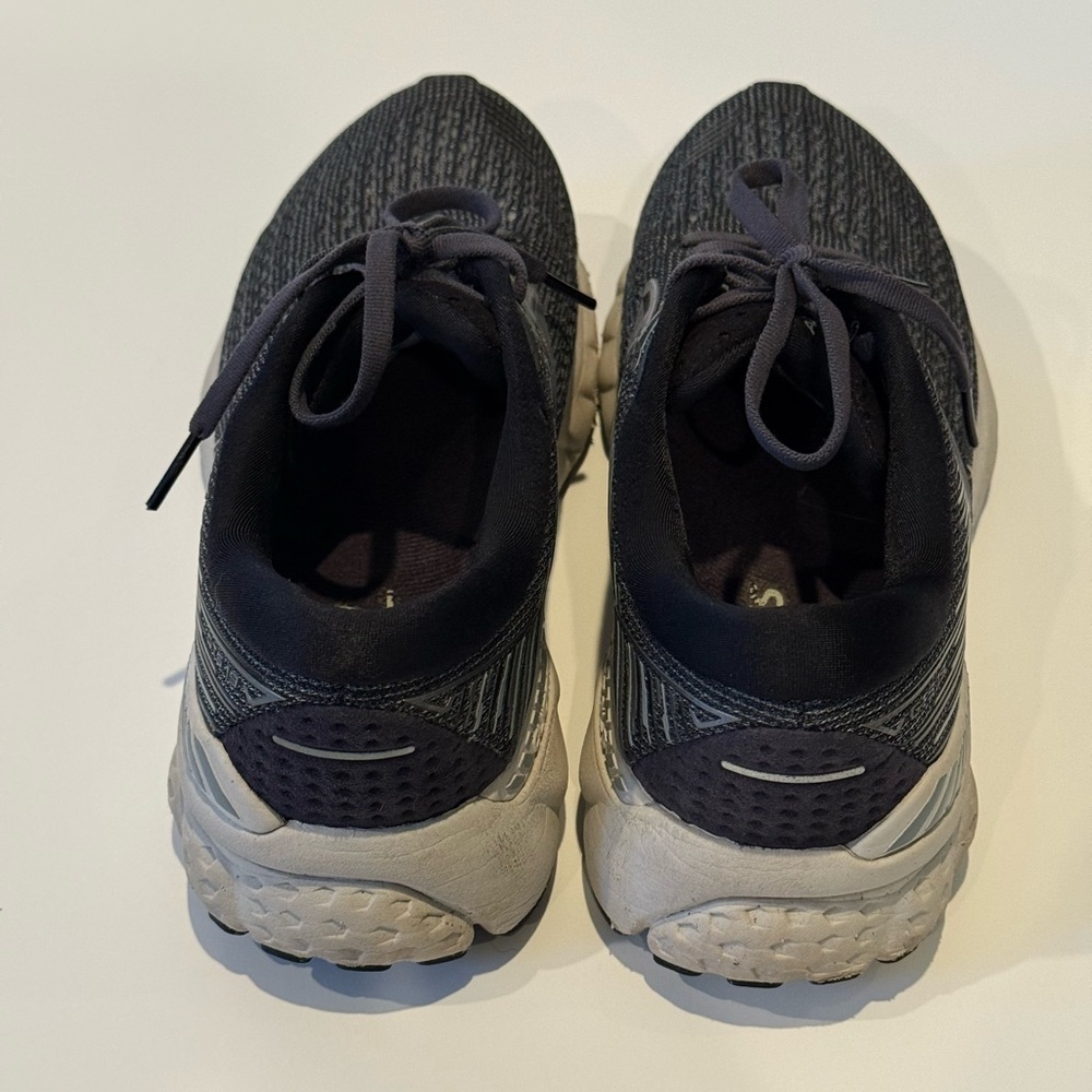 Women’s Brooks Adrenaline GRS 19 Gray Running Sneakers. Size 8 - Picture 4 of 8
